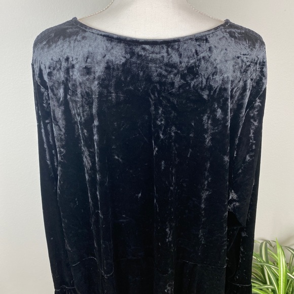 Torrid Plus Size 4 Black Lace Up Tassel Velvet Bell Sleeve Dress NWT - Picture 14 of 14